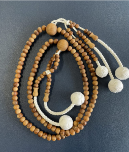 「 数珠・念珠の使い方と意味合い」私の使い方