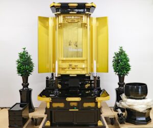 創価学会中古仏壇 1310 正徳 60-30 経机付 常住御本尊様対応:桜梅桃李.comから本日発売しました！