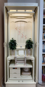 【お客様の声】扉が奥に収まり幅を取らない「遥 1339」に大満足。スピーディーな対応で、清々しい気持ちです。