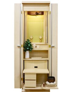 【新入荷】お部屋がパッと明るくなる！希少な「ホワイト」の中古仏壇（1346 リエット）が登場しました。