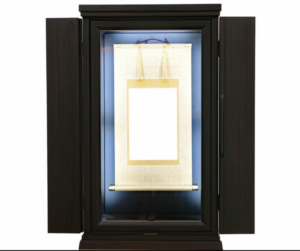 常住御本尊様を荘厳する、漆黒の法城。虚空厨子002黒檀が創る『究極の題目没入感』