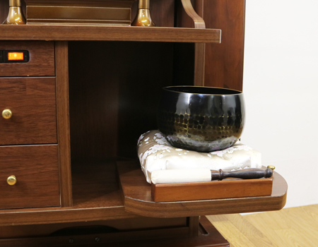 創価学会仏壇専門店桜梅桃李より家具調中古仏壇650トレニアダウンライトを発売いたしました