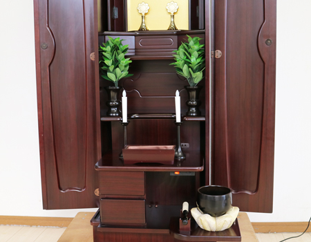 創価学会仏壇買取専門店桜梅桃李.comより家具調電動中古仏壇661の発売を致します。こちらのお仏壇は、クリーニングメンテナンス・電動機械の調整済みです。