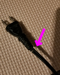 電源プラグの断線は自分でも直せますか？とお電話いただきました。