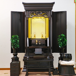 創価学会 伝統型経机付き 中古仏壇 916　22号本黒檀 金剛桜