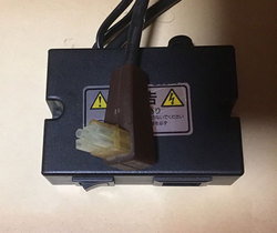 スイッチボックスの故障（オレンジ色のスイッチ部分の破損：最近特に多い事例です）