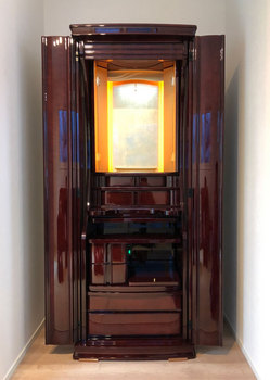 創価学会 家具調仏壇 「アルティマ」 特別仕様　ローズレッド：沖縄に納品