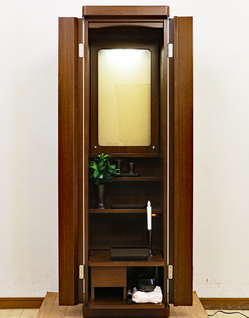 創価学会 家具調仏壇 「エクラ」 ダーク：ご来店いただきご購入いただきました。