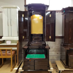創価厨子型収納仏壇：勝利2型タガヤご来店頂きご注文頂きました。