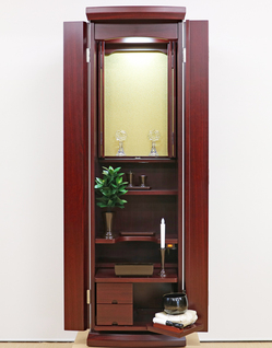 創価家具調仏壇ファイン紫檀手動を群馬県より来店され決めていただきました。