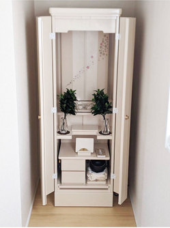 創価学会 家具調仏壇 「フロート」 アイボリーホワイト：群馬県のお客様より御礼のメッセージ