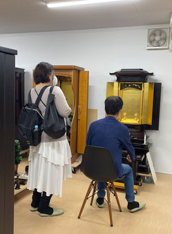 数年間仏壇買い替えを考え昨年より桜梅桃李さんを見ていました