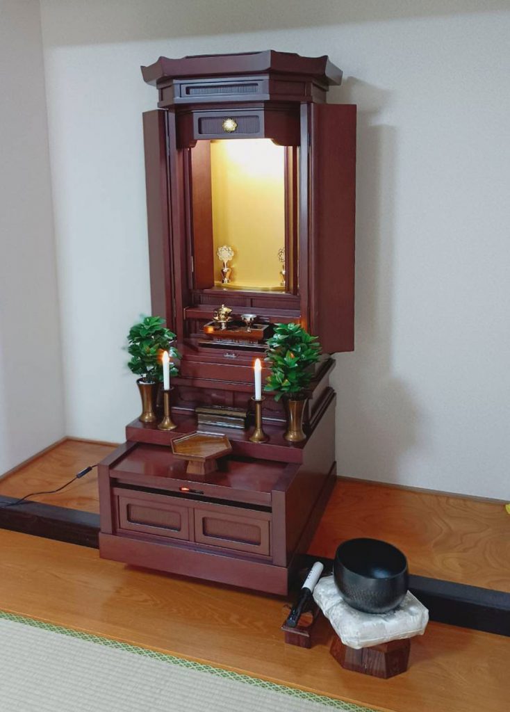 とってもキレイで立派で本当に中古仏壇なのかと思う程のキレイさでした！