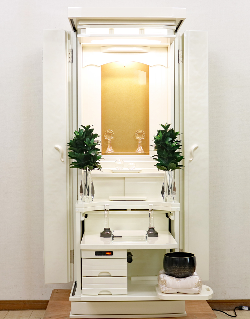 アウトレット大特価品 創価学会 家具調仏壇 「遥」セレクト: パールホワイト:残り１本限りのお買い得品です。