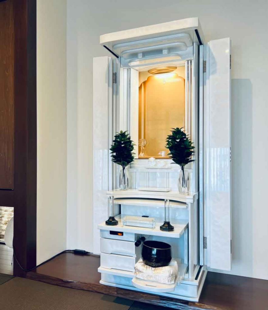 創価学会 家具調仏壇 「茜」 スーパーホワイト を購入したお客様からの声・感想