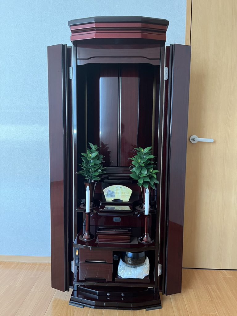 「輝」 紫檀(ワインレッド色) :お買い上げのお客様より「感動しました」と喜びのお電話頂戴しました