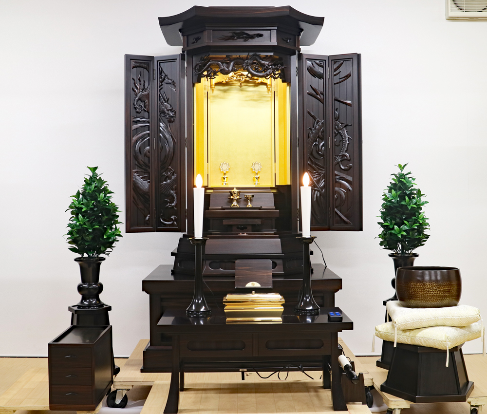 創価学会 厨子型 中古仏壇 1161　33本黒檀 怒涛 経机・花台・リン台付:発売しました！