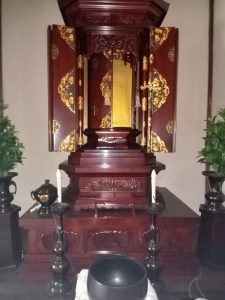 仏壇サイズで有料処分費用が決まります