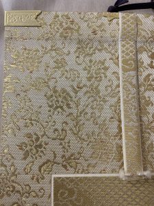 創価学会のご本尊様：表装替え：見違えるほどに美しく仕立てていただきました。