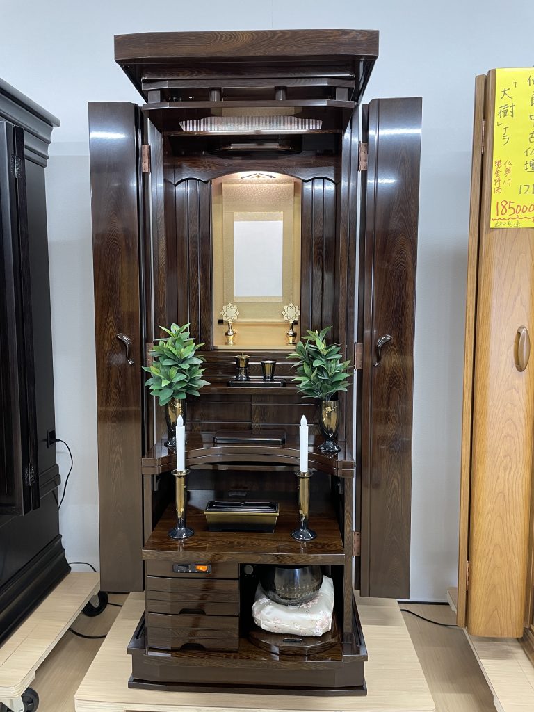 中古仏壇1220　遥　タガヤ：新築待ちでお仏壇をご契約、新築お引越しに合わせて納品させていただきます中古仏壇1220　遥　タガヤ：茨城県利根町