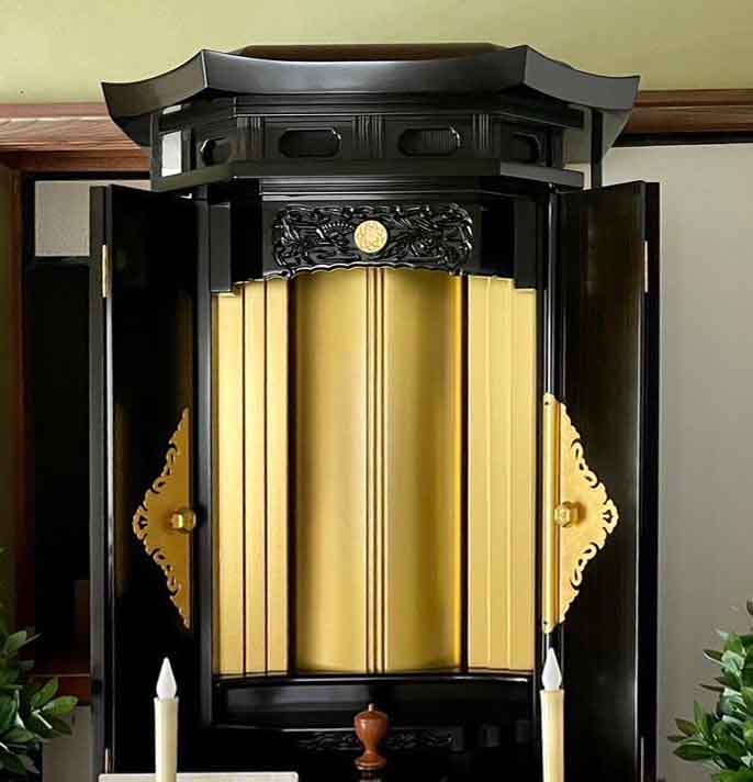 創価中古仏壇買い取り不可の仏壇あります：耐火厨子の仏壇は厨子構造に石綿が使われていますため。