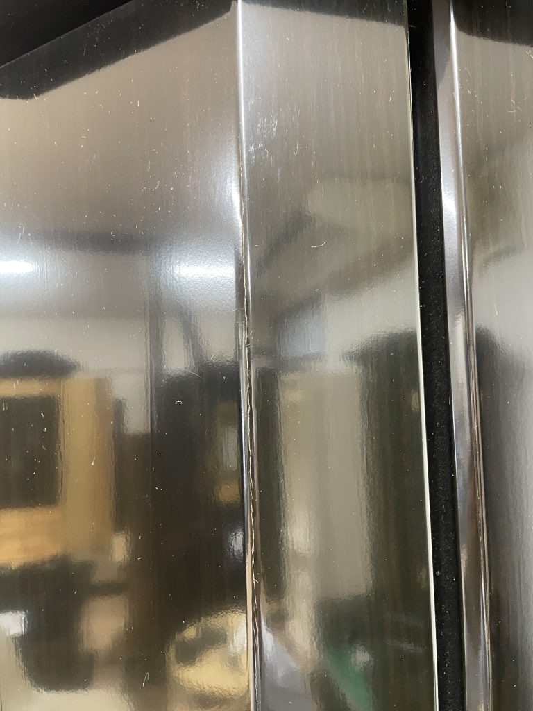 創価仏壇の修理：扉にひびが入ってしまっている、直したいと思っているがいくらになるの？