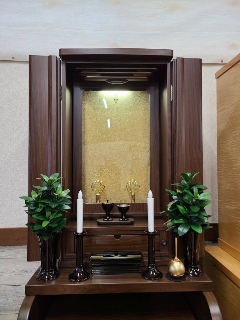 仏壇買換えと引き取り：創価学会 コンパクト仏壇 「チャンス」問い合わせ頂きました