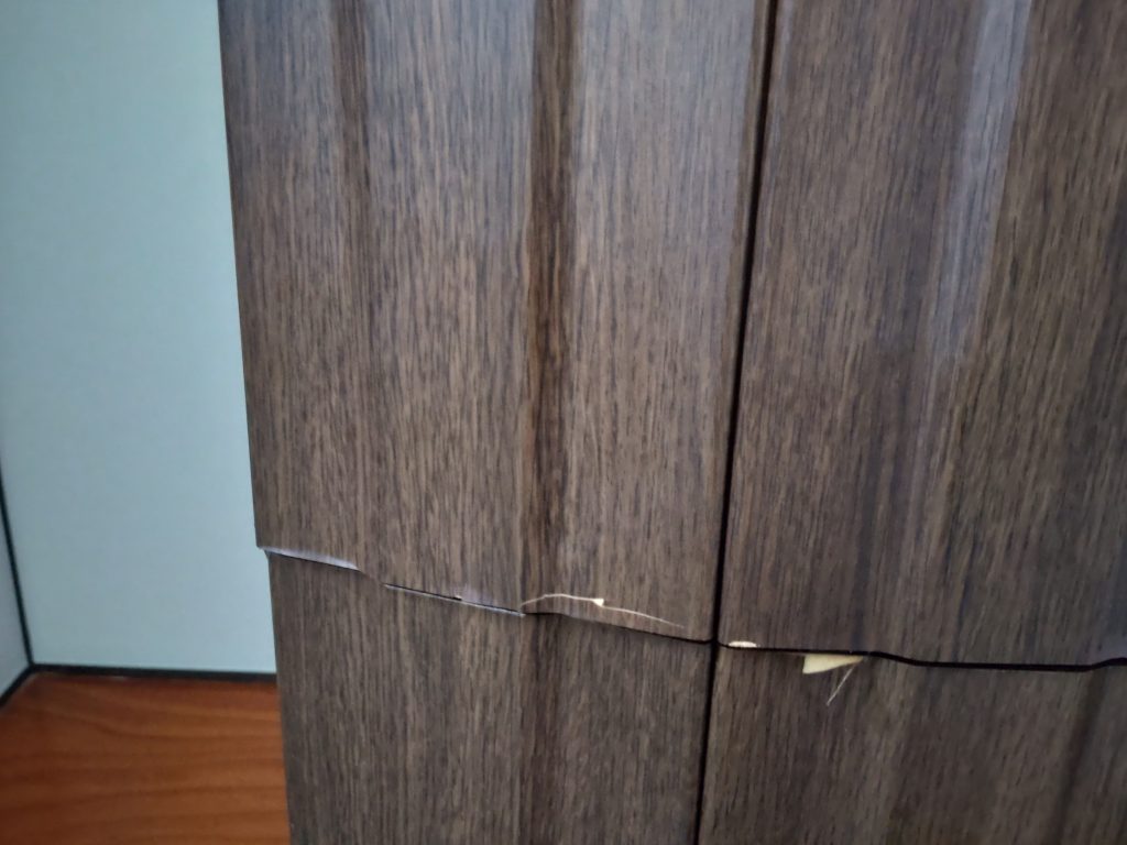 仏壇の扉の剥がれ修理の件：購入店で修理できないと言われました？：桜梅桃李.comは仏壇を売りっぱなしにしません！！