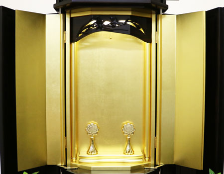 創価学会　 厨子型　収納 中古仏壇　552　黒檀　男子部拠点　地区拠点　個人会館　和室　新築　リフォーム　二世帯　に最適です。