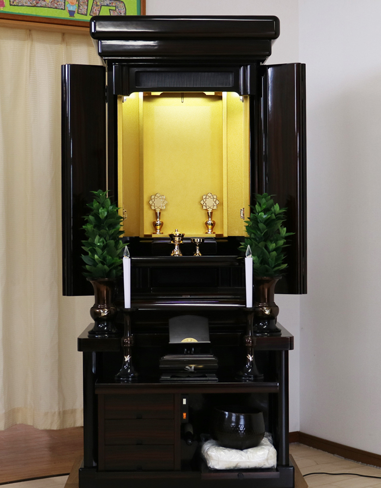 創価学会仏壇厨子型中古仏壇559　和室・会場に最適創価学会仏壇専門店桜梅桃李.comより.comより最安値で販売しております。　