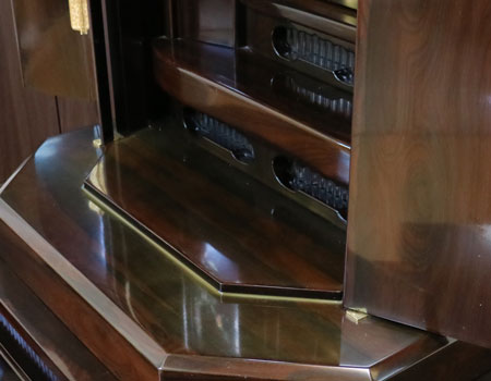 創価学会中古仏壇　厨子型　B562　創価学会仏壇専門店桜梅桃李.com拠点会場に。激安最安値で販売中です