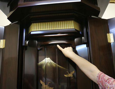 創価学会中古仏壇　厨子型　B562　創価学会仏壇専門店桜梅桃李.com拠点会場に。激安最安値で販売中です