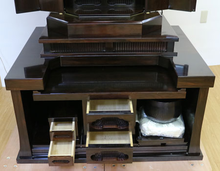 創価学会中古仏壇　厨子型　B562　創価学会仏壇専門店桜梅桃李.com拠点会場に。激安最安値で販売中です