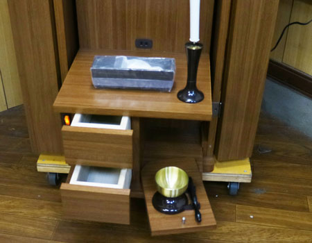 創価学会家具調中古仏壇566　ワンルーム・マンション・洋間・リビングダイニングに最適です。