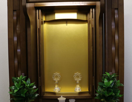 創価学会仏壇専門店桜梅桃李.comより、創価学会家具調仏壇中古567を発売いたします。和室・洋室・リビングダイニング・合所帯・一人暮らし・ワンルームに最適なお仏壇を最安値適正価格で販売いたします。また修理・中古仏壇販売・仏壇買取・仏壇処分まで行っております。