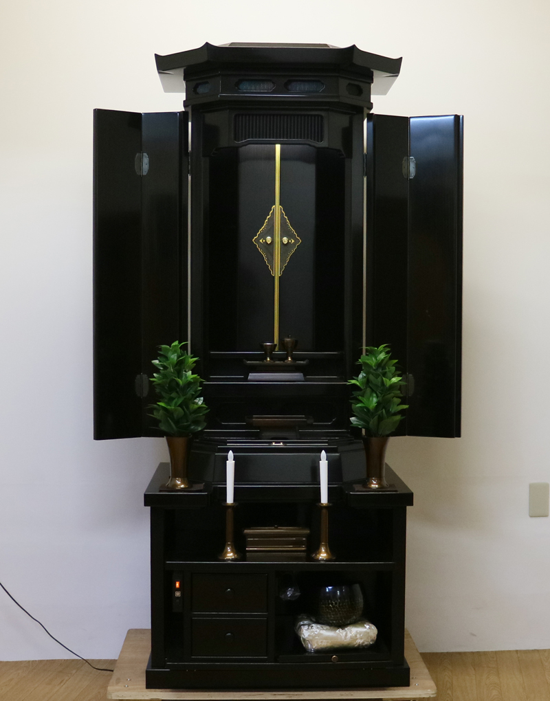 創価学会厨子型中古仏壇572和室拠点会場に最適 六畳間八畳間 床の間 男子部 創価学会仏壇 SGI仏壇 最安値創価学会仏壇専門店桜梅桃李.comより発売