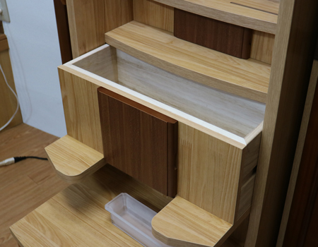 創価学会家具調仏壇仏壇 中古 アンサンブル 金剛堂 創価学会仏壇専門店桜梅桃李.comより発売 和室リビングに最適 買替 引っ越し　ツートン　女子部　婦人部