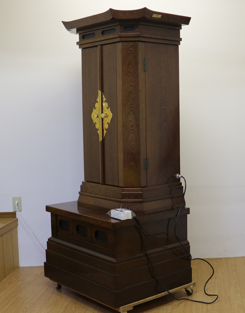 創価学会中古仏壇大型厨子型　B585　会場・拠点・最安値・激安・訳アリ・SGI仏壇