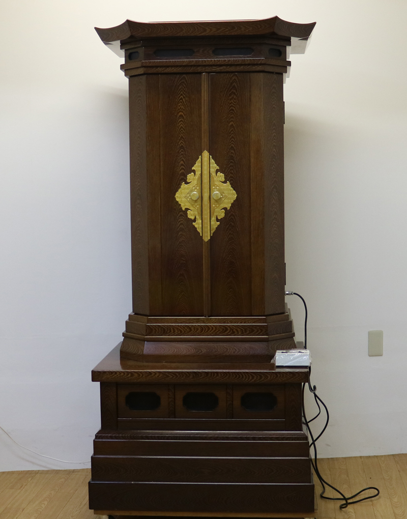 創価学会中古仏壇大型厨子型　B585　会場・拠点・最安値・激安・訳アリ・SGI仏壇