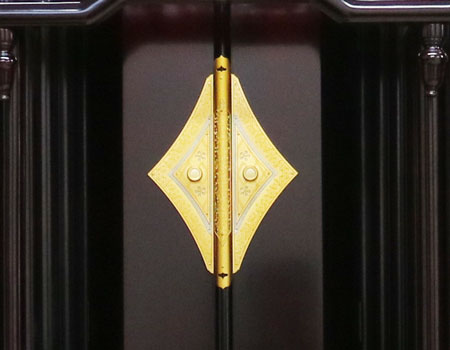 創価学会厨子型中古仏壇589 金剛堂 仏具一式付き 創価学会仏壇専門店桜梅桃李.comより発売業界最安値・激安販売中です。拠点・個人会館・地区拠点・支部拠点・本部拠点に最適和室男子部拠点に