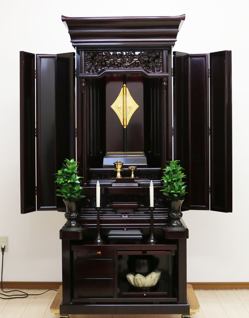 創価学会厨子型中古仏壇589 金剛堂 仏具一式付き 創価学会仏壇専門店桜梅桃李.comより発売業界最安値・激安販売中です。拠点・個人会館・地区拠点・支部拠点・本部拠点に最適和室男子部拠点に