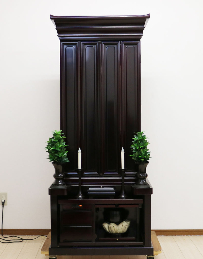 創価学会厨子型中古仏壇589 金剛堂 仏具一式付き 創価学会仏壇専門店桜梅桃李.comより発売業界最安値・激安販売中です。拠点・個人会館・地区拠点・支部拠点・本部拠点に最適和室男子部拠点に