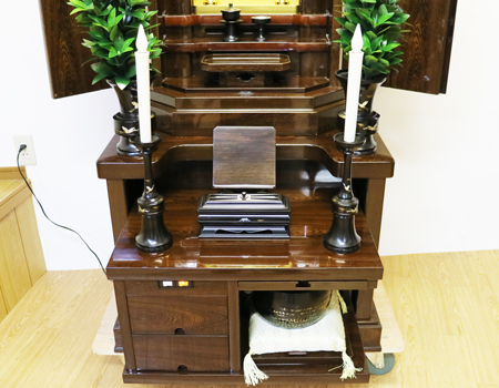 創価学会厨子型収納仏壇595 和室拠点に最適 SGI仏壇 創価学会仏壇専門店桜梅桃李より発売いたします。創価学会仏壇の買取中古仏壇販売なら、当店にお任せください。最安値激安でご提供させていただきます。