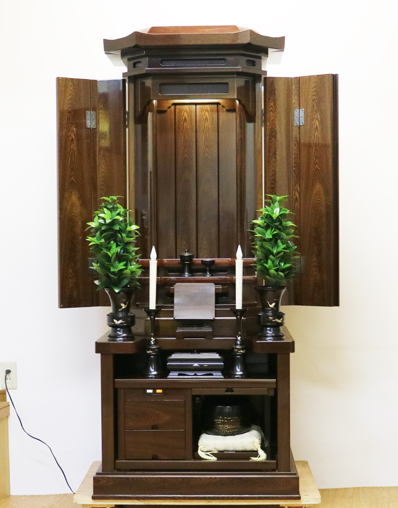 創価学会厨子型収納仏壇595 和室拠点に最適 SGI仏壇 創価学会仏壇専門店桜梅桃李より発売いたします。創価学会仏壇の買取中古仏壇販売なら、当店にお任せください。最安値激安でご提供させていただきます。