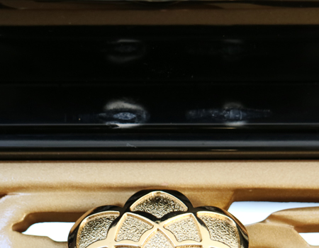 創価学会厨子型仏壇　拠点・会場・和室に最適　支部拠点地区拠点　本部拠点　男子部　四者　黒檀　大型仏壇　SGI仏壇　創価学会厨子型収納仏壇中古601 黒塗り 拠点に最適です。創価学会仏壇専門店桜梅桃李.comより、創価学会仏壇最安値で発売させていただきます。 会場・拠点・最安値・激安・訳アリ・SGI仏壇