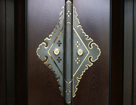 創価学会中古仏壇606　厨子型仏壇 和室・洋室・拠点・会場に最適　格安・激安・最安値にて販売いたします。