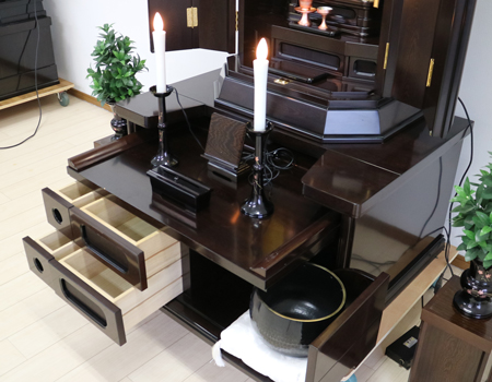 創価学会中古仏壇606　厨子型仏壇 和室・洋室・拠点・会場に最適　格安・激安・最安値にて販売いたします。