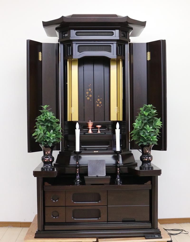 創価学会中古仏壇606　厨子型仏壇 和室・洋室・拠点・会場に最適　格安・激安・最安値にて販売いたします。