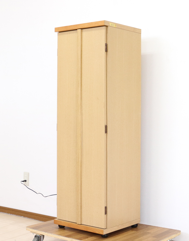 創価学会部仏壇買取専門店桜梅桃李.comより家具調電動中古仏壇610の発売を致します。こちらのお仏壇は、クリーニングメンテナンス・電動機械の調整済みです。明るいチーク色のお仏壇ですのでお部屋に溶け込みます。どの部屋にも違和感なく溶け込みます。青年部・独立・新入会・進学・一人暮らしの女子部・男子部・学生部・また新婚引っ越しにも人気の格安仏壇です。