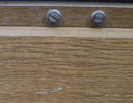 創価学会仏壇専門店桜梅桃李.comより創価学会家具調電動仏壇 中古615発売いたしました! こちらのお仏壇は、クリーニングメンテナンス・電動機械の調整済みです。 明るいチーク色のお仏壇ですのでお部屋に溶け込みます。 男子部・女子部・青年部・学生部の方におすすめです! 独立・新入会・進学・一人暮らし、また新居に引っ越しの方も是非ご検討くださいませ。